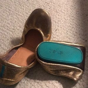 Tieks Golden Glitz. size 10. Never been worn.